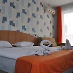 Belleville Хотел 3*