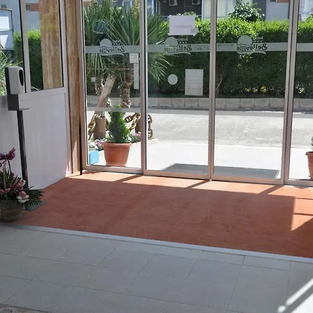 Belleville 3* Σάνι Μπιτς